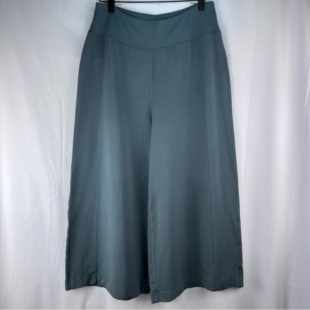 Lululemon Blissed Out Culottes *21" Size 8